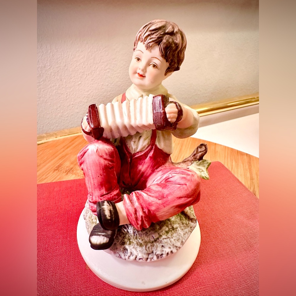 Vintage 1950s Lefton Fine Bone China Hand Painted Boy w Accordian KW5827